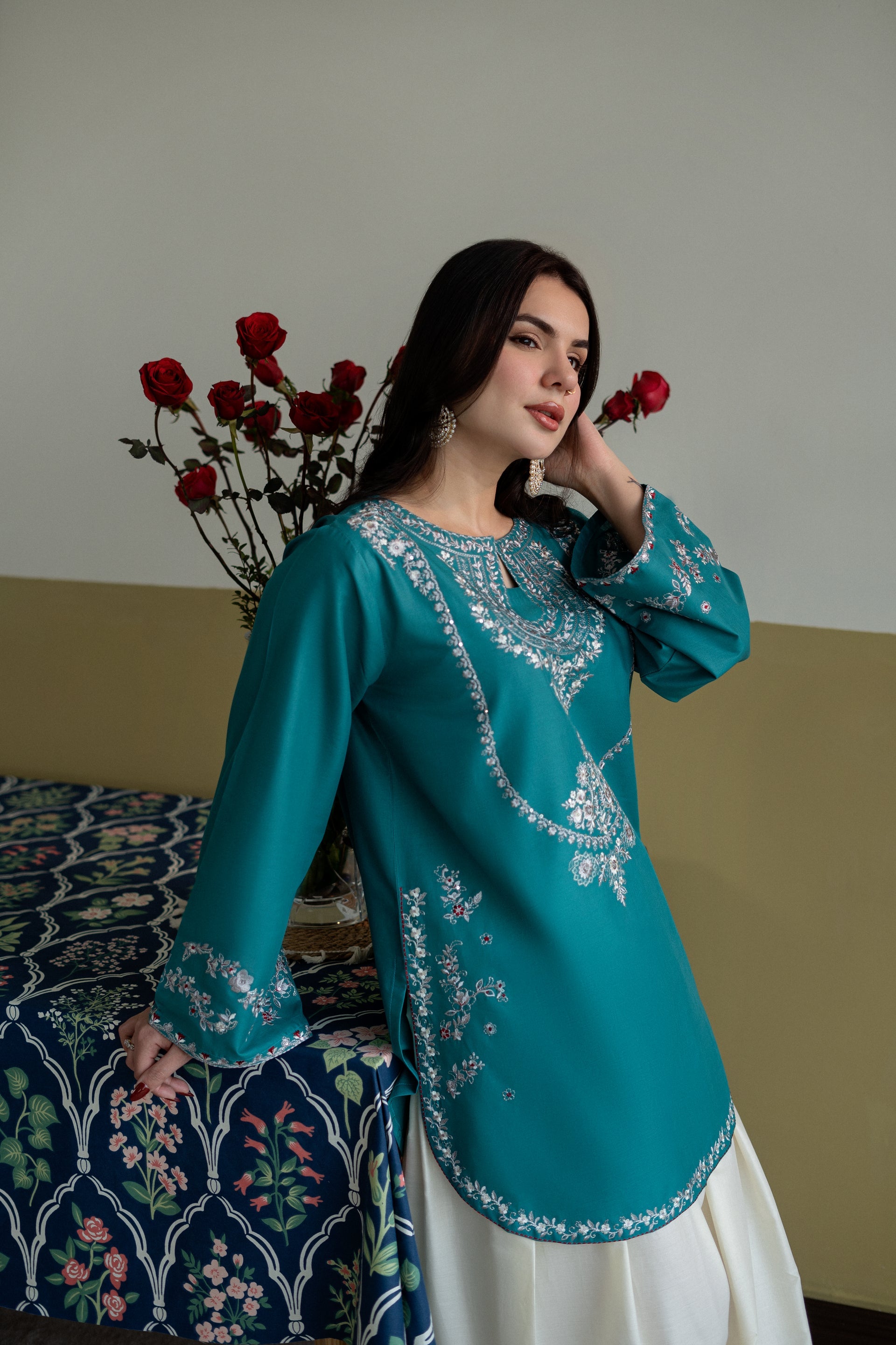 NOOR-E-TEAL