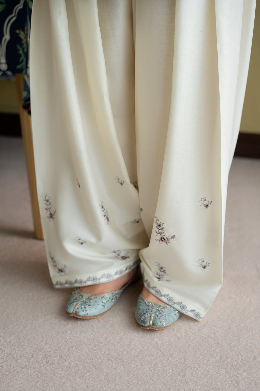 NOOR-E-TEAL