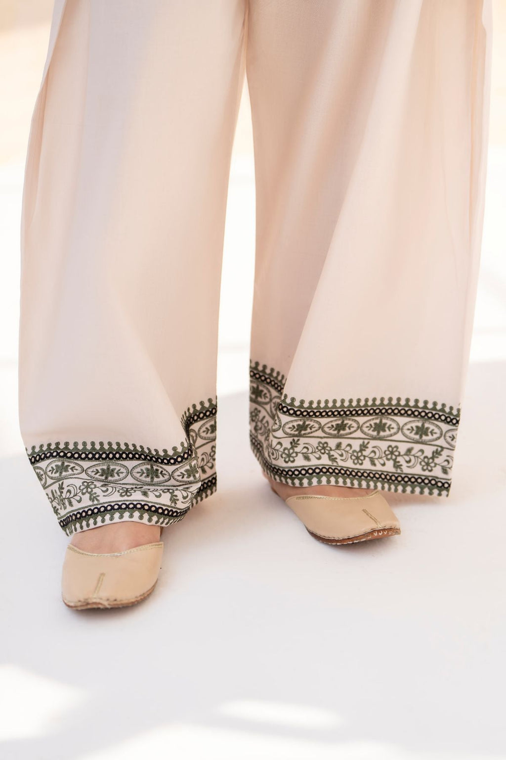 ZAR-E-ZAITOON